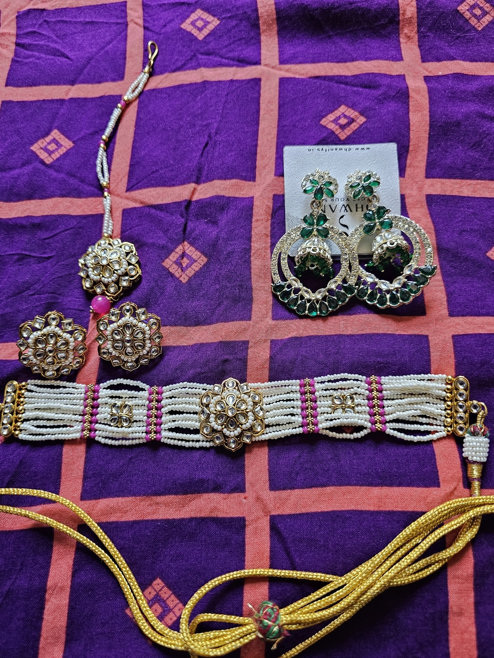 Free Earrings With Traditional Gold-Tone and Green Stone Women's Jewelry Set